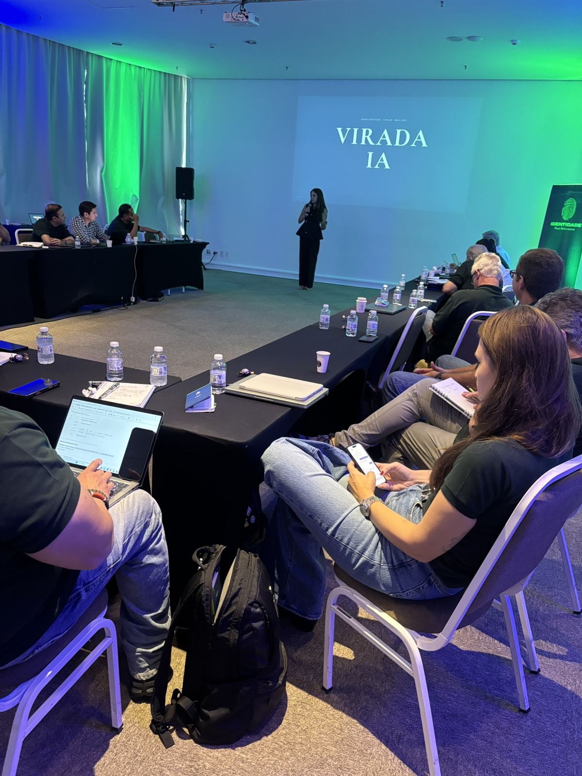 Time da Stoller em treinamento de IA